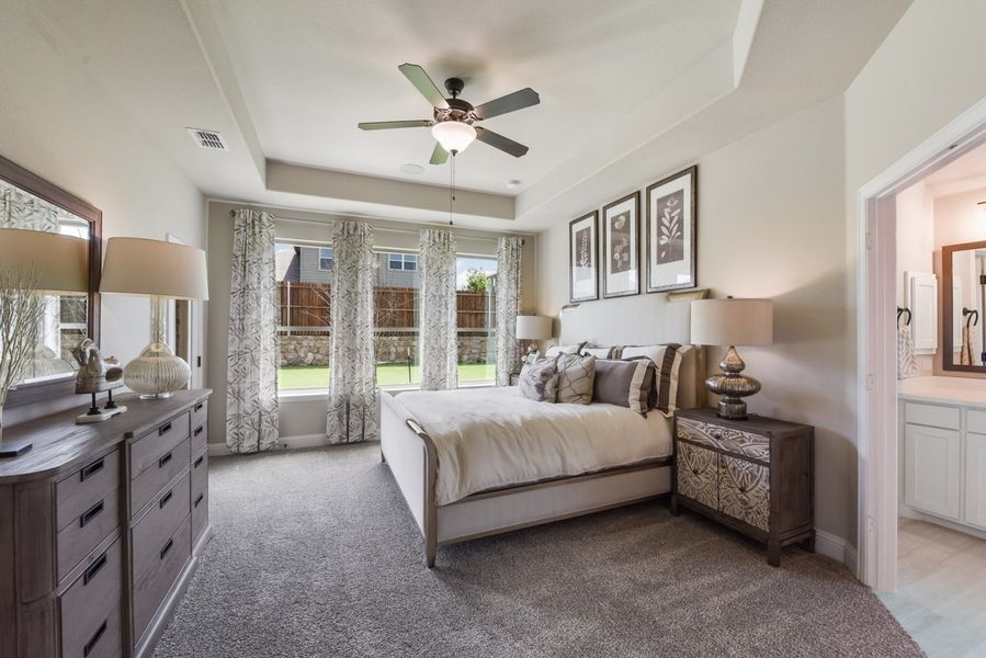 Furnished interior view inside a new home in Las Lomas, Forney (Image 11).