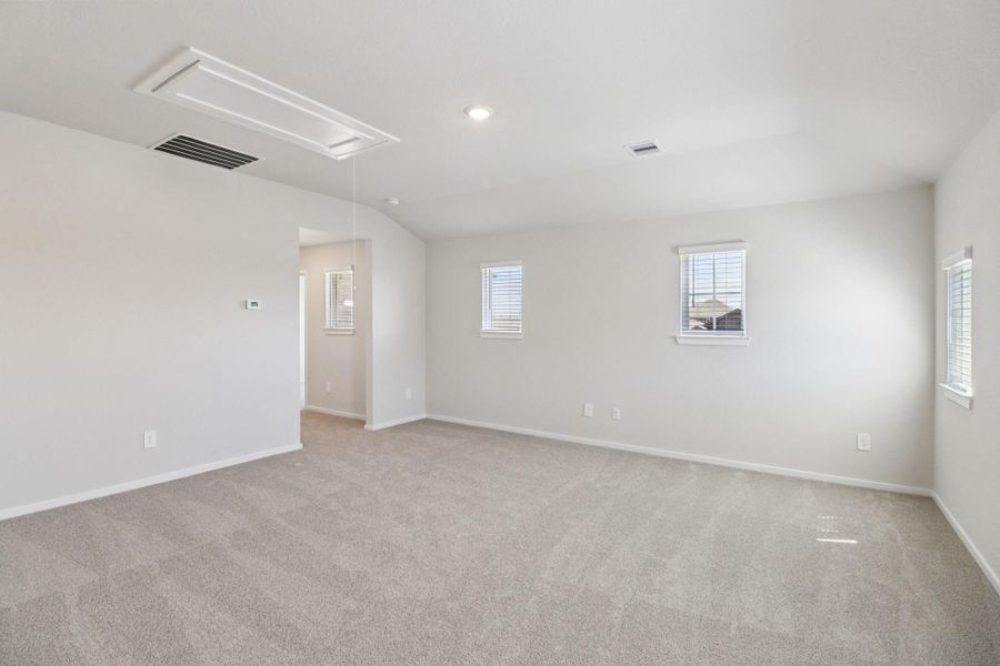 Photo is for illustrative purposes only and may not reflect the exact listing.