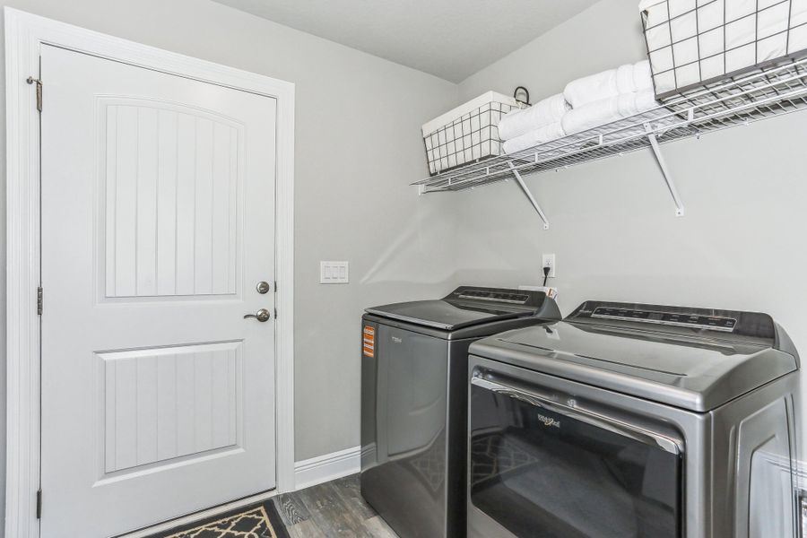 8705 Valhalla Dr MLS Size-15