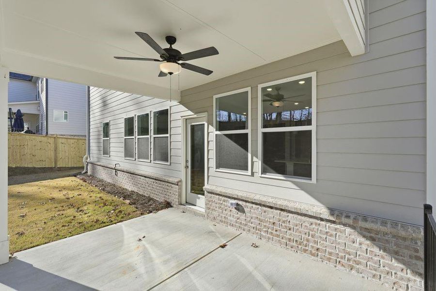 Exterior details and patio area of a home in Bailey Fence, Dacula (Image 3).