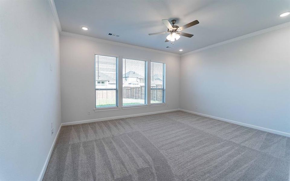 Spacious, unfurnished interior of a new home in Solterra, Mesquite (Image 24).