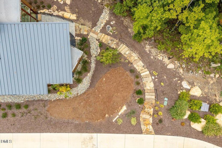 095-23930 Cherry-Drone 06