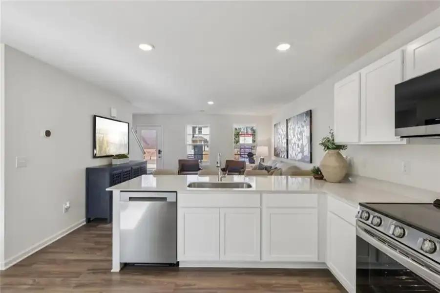 Furnished interior view inside a new home in , Villa Rica (Image 11).