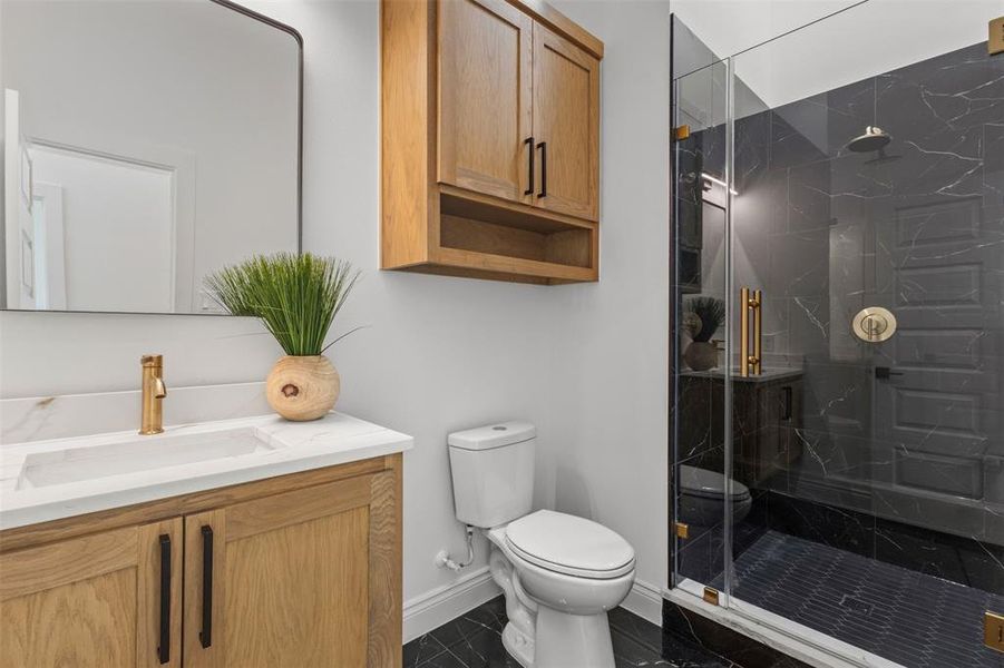 Furnished interior view inside a new home in , Rowlett (Image 16).