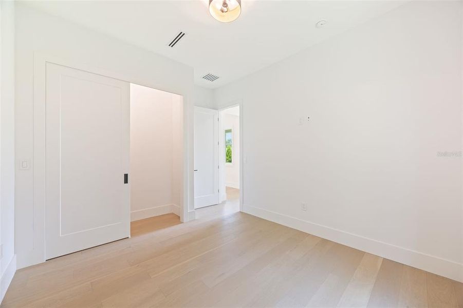 Spacious, unfurnished interior of a new home in , Tarpon Springs (Image 59). Spacious, unfurnished interior of a new home in , Tarpon Springs (Image 59).
