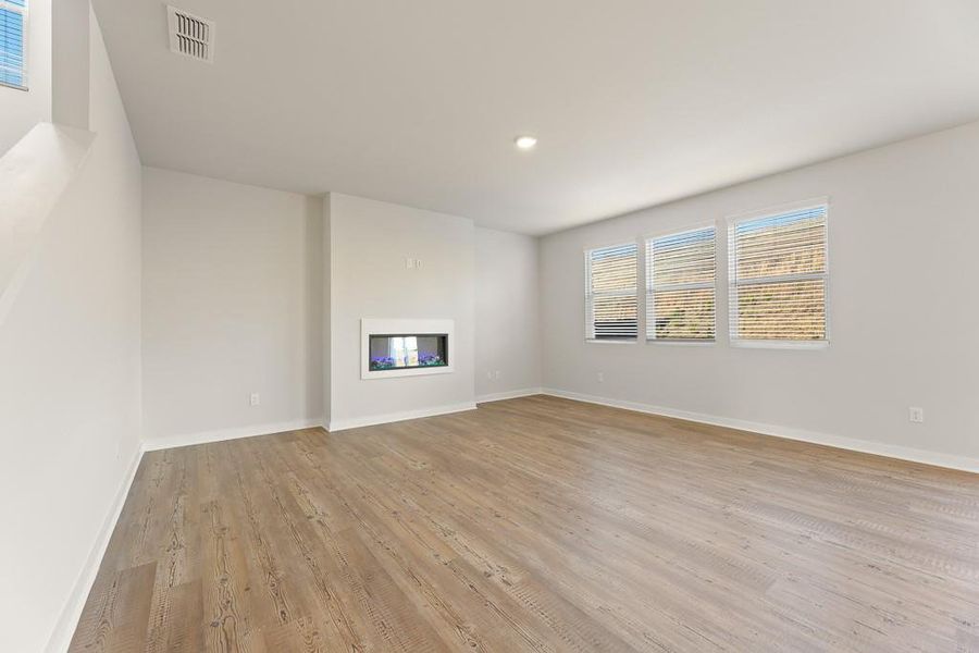 Spacious, unfurnished interior of a new home in Parkview Estates, South Fulton (Image 19).