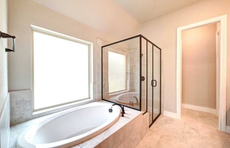 Representative furnished interior of a home built from the 3030 by Ravenna Homes in The Woodlands Hills 65′, Willis (Image 10). Representative furnished interior of a home built from the 3030 by Ravenna Homes in The Woodlands Hills 65′, Willis (Image 10).