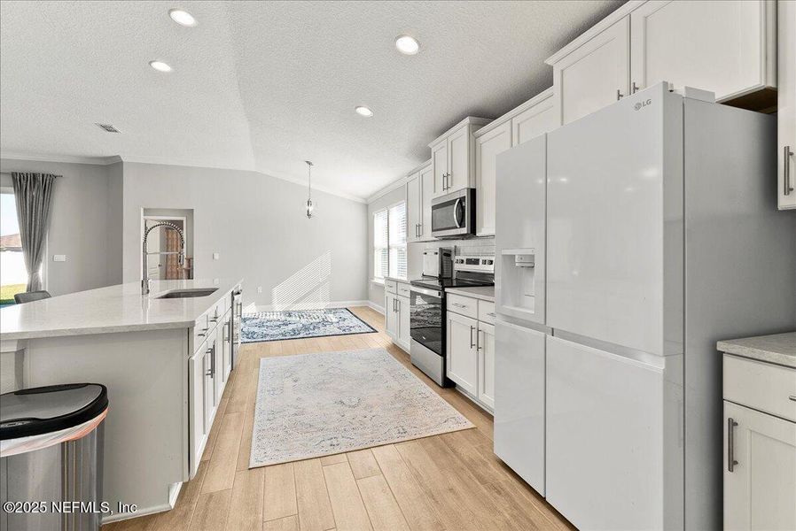Furnished interior view inside a new home in Cross Creek, Green Cove Springs (Image 7).