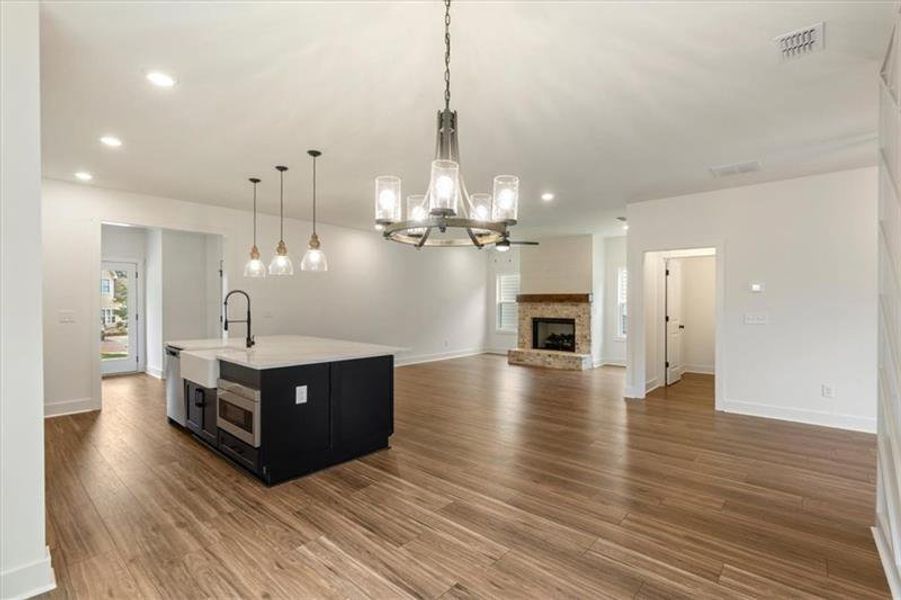 Spacious, unfurnished interior of a new home in , Emerson (Image 25).