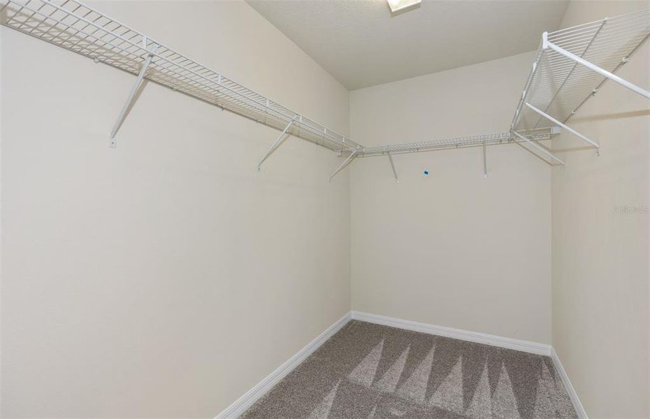 Spacious, unfurnished interior of a new home in EverBe, Orlando (Image 23).