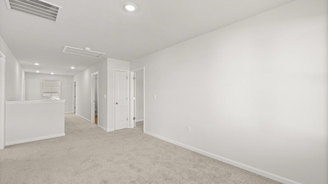 Representative unfurnished interior of a home built from the Fayette ll by D.R. Horton in Braselton Village, Braselton (Image 24).