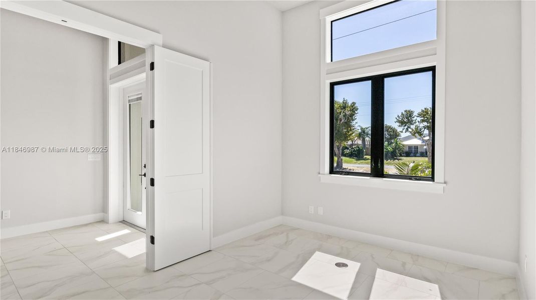 Spacious, unfurnished interior of a new home in , Cape Coral (Image 22). Spacious, unfurnished interior of a new home in , Cape Coral (Image 22).