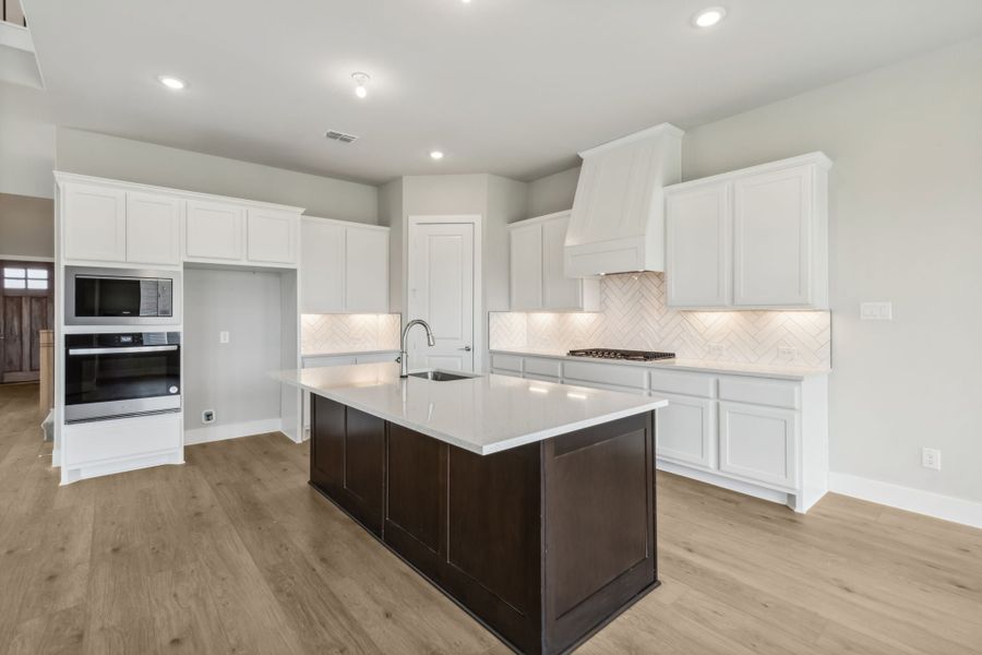 Furnished interior view inside a new home in Painted Tree Lakeside, McKinney (Image 7).