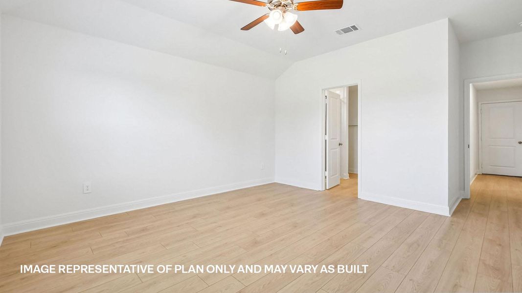 Representative unfurnished interior of a home built from the The Hudson by D.R. Horton in Riverview, Georgetown (Image 28).