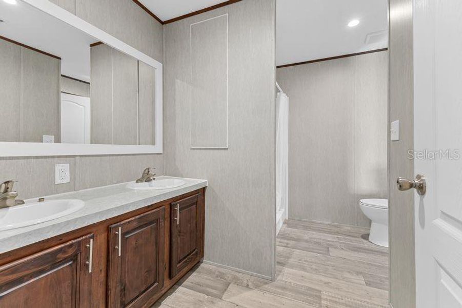 Furnished interior view inside a new home in , Live Oak (Image 10). Furnished interior view inside a new home in , Live Oak (Image 10).