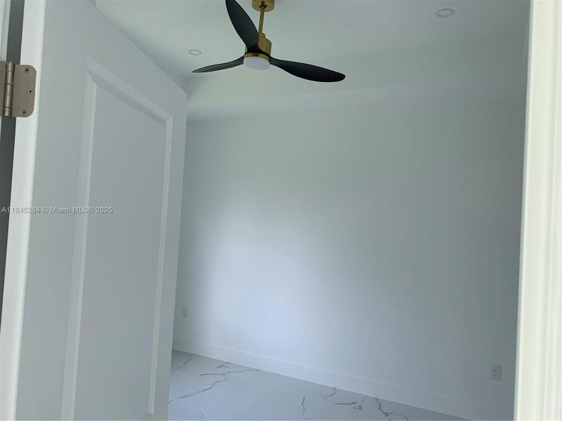 Image 23 of a home in .