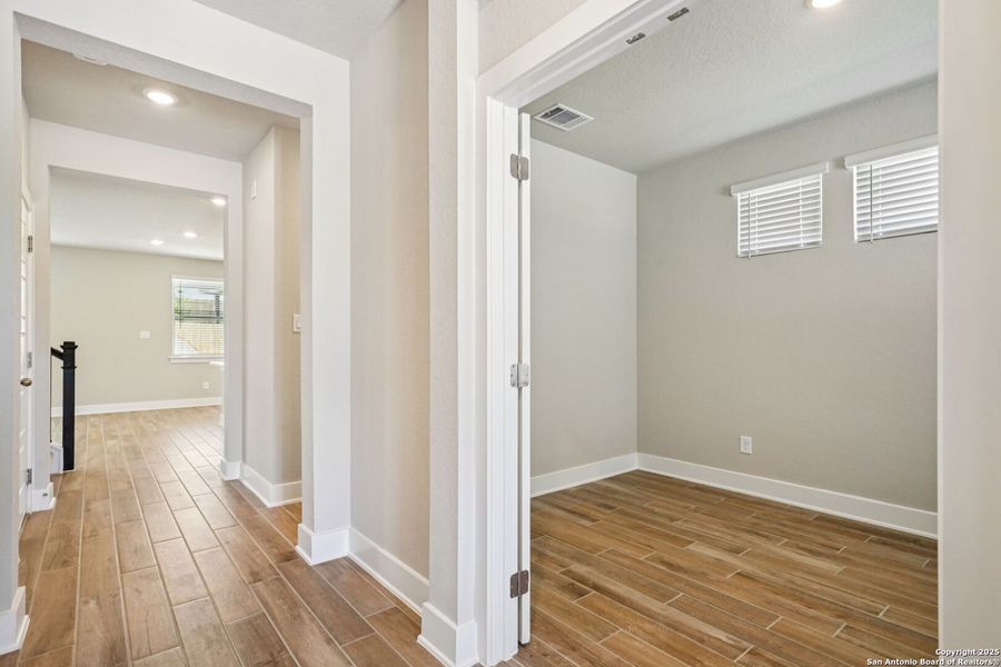 Image 32 of a home in Comanche Ridge. Image 32 of a home in Comanche Ridge.