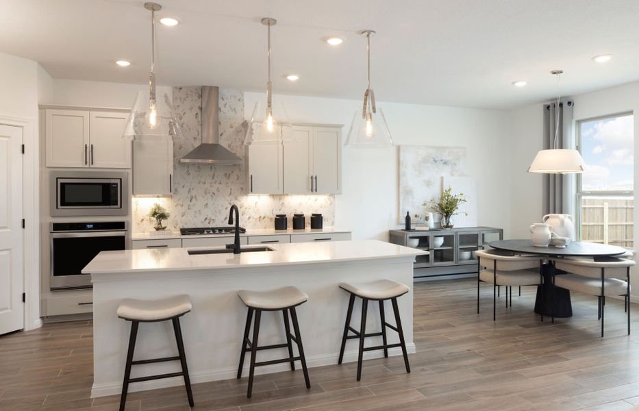 Spacious Kitchen with Eat-In Bar Top