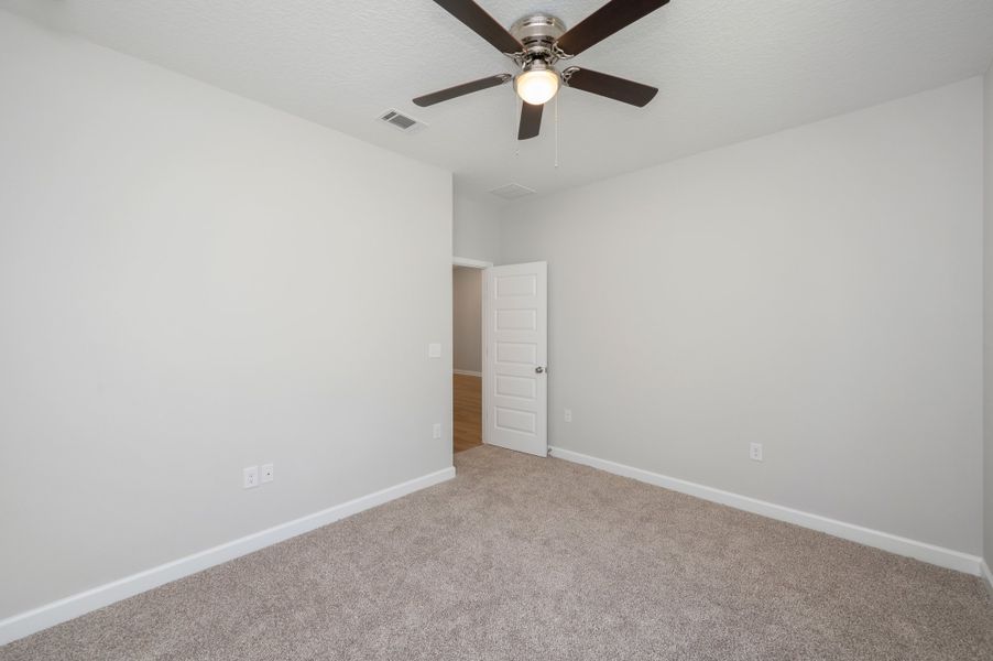 Representative unfurnished interior of a home built from the Savannah by CJL Homes in Oak Hollow, Crestview (Image 23).
