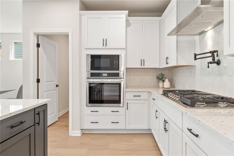 Image 20 of a home in Kelly Preserve.