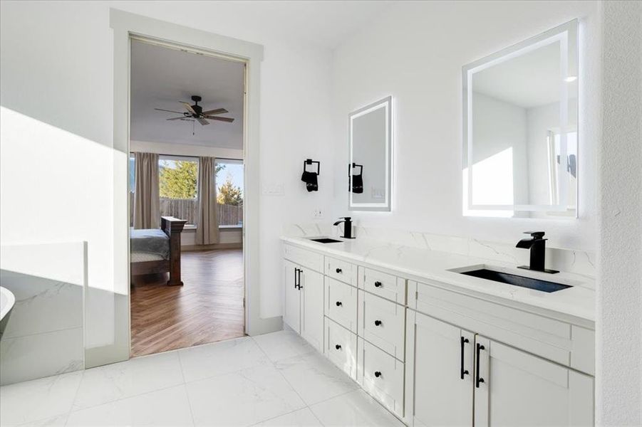 Furnished interior view inside a new home in , Van Alstyne (Image 14).