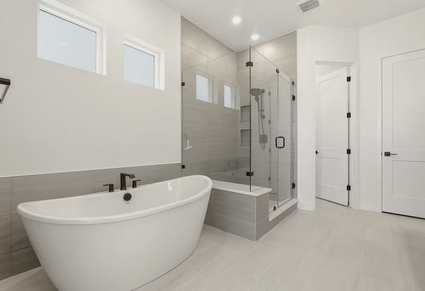 Homesite 143 Primary Bath - 16 of 20 Homesite 143 Primary Bath - 16 of 20