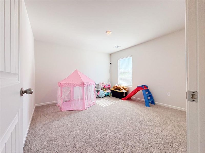 Image 41 of a home in .