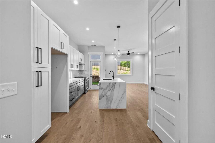 541 Kitchen