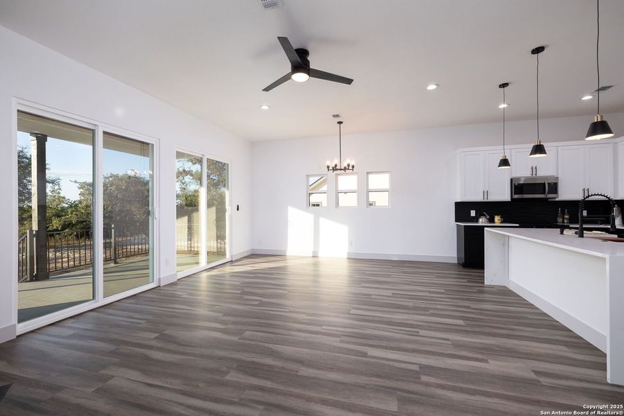 Spacious, unfurnished interior of a new home in , Fischer (Image 15).