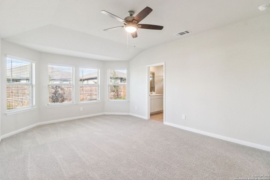 Spacious, unfurnished interior of a new home in Catalina, Converse (Image 37). Spacious, unfurnished interior of a new home in Catalina, Converse (Image 37).
