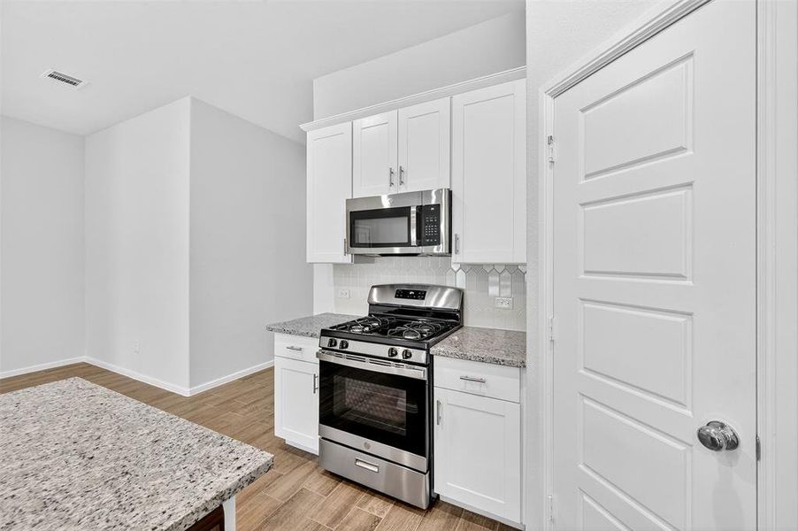 Furnished interior view inside a new home in Forest Park, Princeton (Image 11). Furnished interior view inside a new home in Forest Park, Princeton (Image 11).