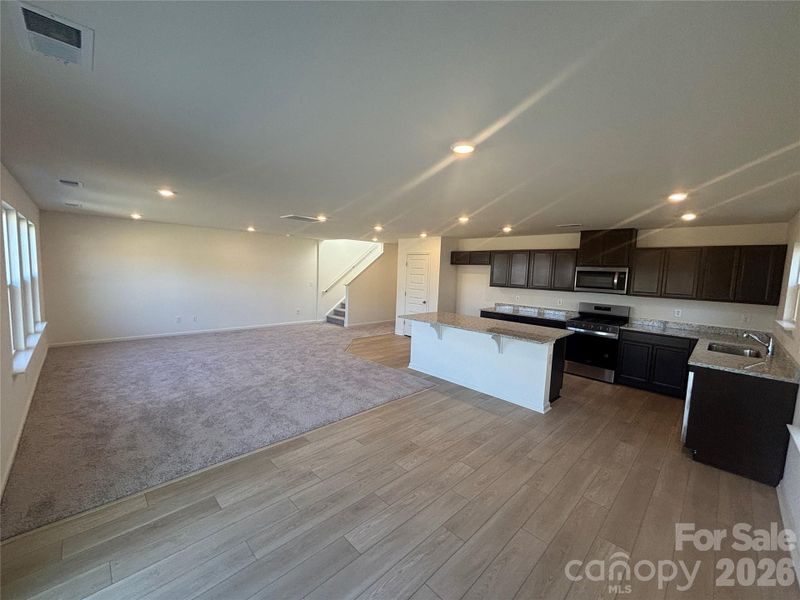 Spacious, unfurnished interior of a new home in Bellina, York (Image 10).