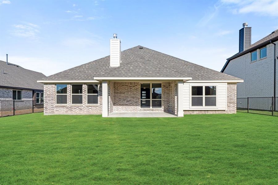 Exterior details and patio area of a home in Abe's Landing, Granbury (Image 19). Exterior details and patio area of a home in Abe's Landing, Granbury (Image 19).