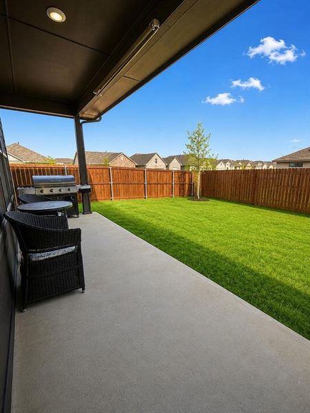 Exterior details and patio area of a home in Terra Trace, Fort Worth (Image 22).