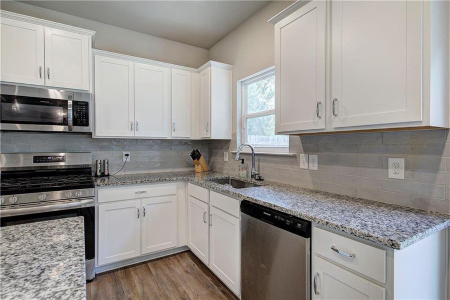 Furnished interior view inside a new home in , Cartersville (Image 14).