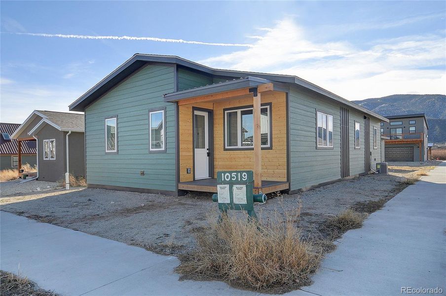 Exterior details and patio area of a home in , Poncha Springs (Image 3).