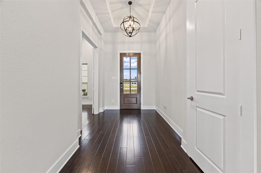 Spacious, unfurnished interior of a new home in Tuscan Estates (1 Acre Lots), Waxahachie (Image 17). Spacious, unfurnished interior of a new home in Tuscan Estates (1 Acre Lots), Waxahachie (Image 17).