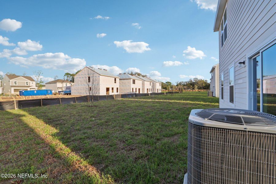 Exterior details and patio area of a home in Park Grove, Jacksonville (Image 22).