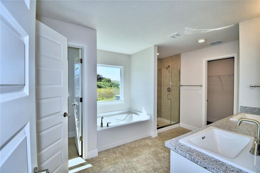 Furnished interior view inside a new home in Cadence Crossing, Auburndale (Image 18). Furnished interior view inside a new home in Cadence Crossing, Auburndale (Image 18).