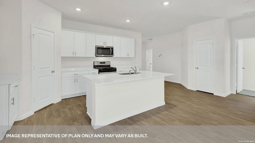 Furnished interior view inside a new home in Paramount, Kyle (Image 11).