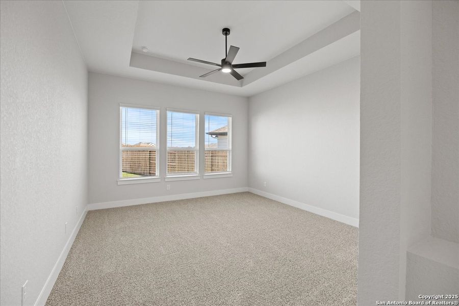 Spacious, unfurnished interior of a new home in Village at Three Oaks, Seguin (Image 15). Spacious, unfurnished interior of a new home in Village at Three Oaks, Seguin (Image 15).