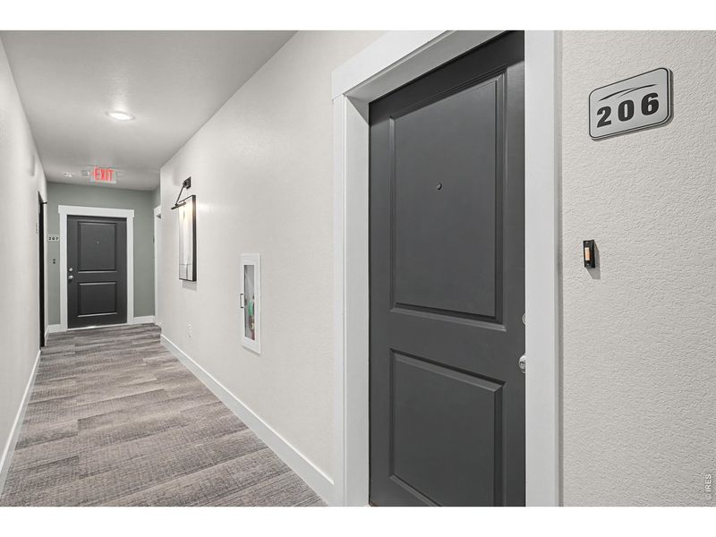Spacious, unfurnished interior of a new home in , Longmont (Image 10).