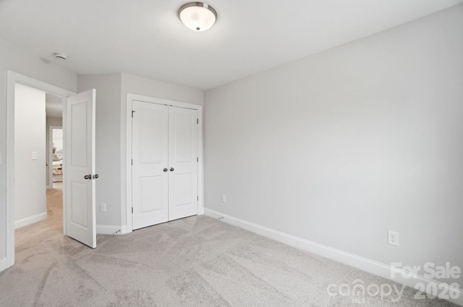 Spacious, unfurnished interior of a new home in Harrisburg Village, Harrisburg (Image 24).