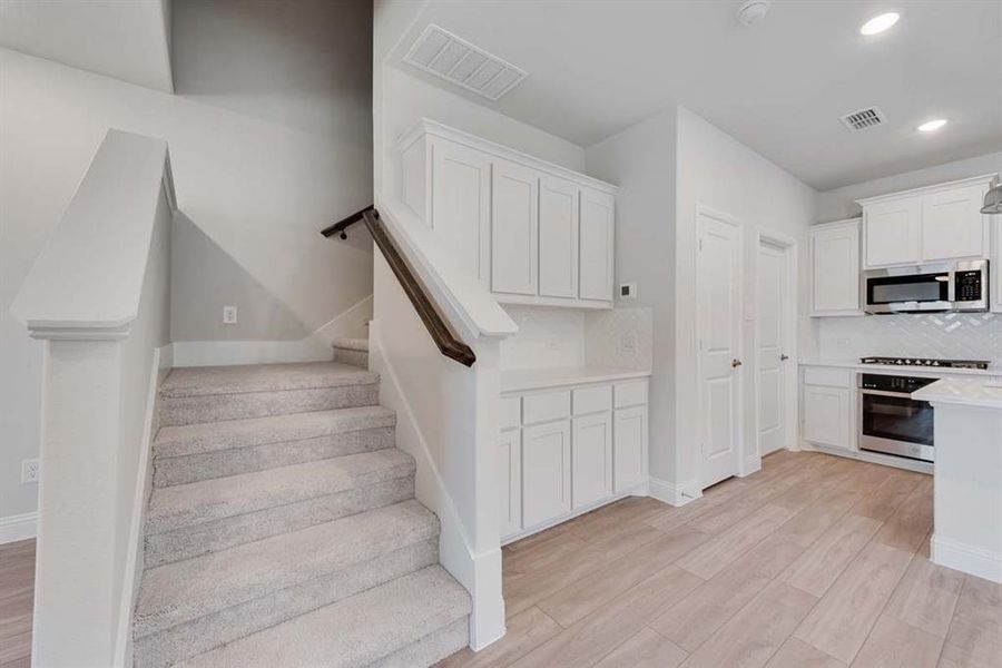 07_215 Griffith Dr, Princeton