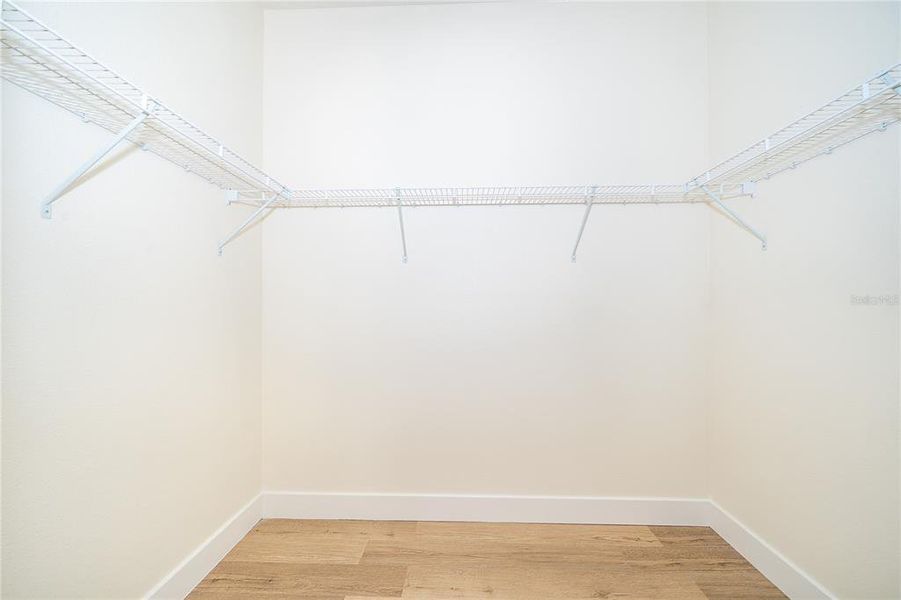 Spacious, unfurnished interior of a new home in , Casselberry (Image 14).