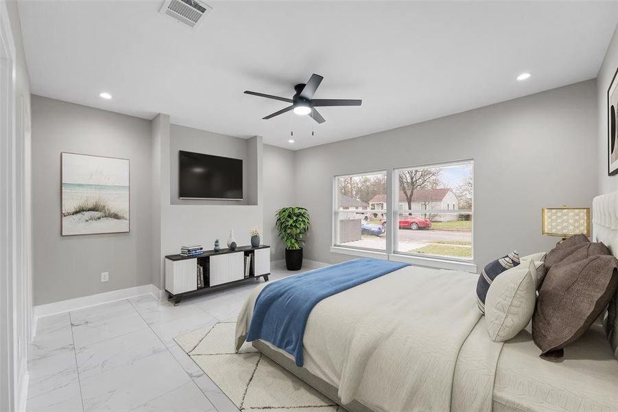 Furnished interior view inside a new home in , Dallas (Image 10).