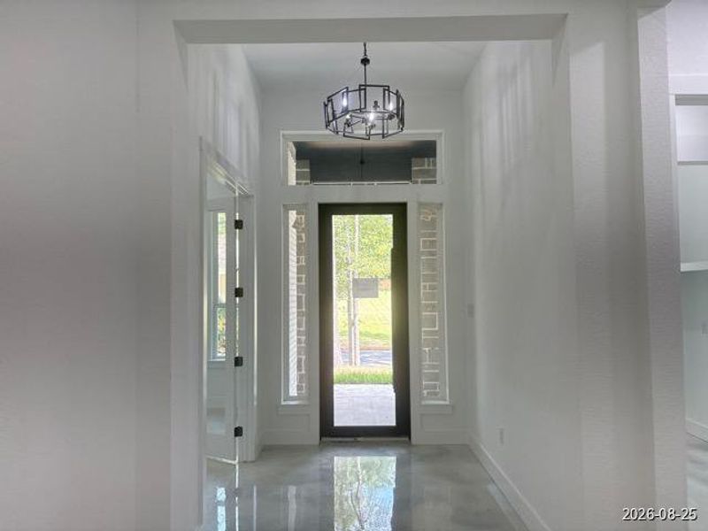Spacious, unfurnished interior of a new home in , Huntsville (Image 26).