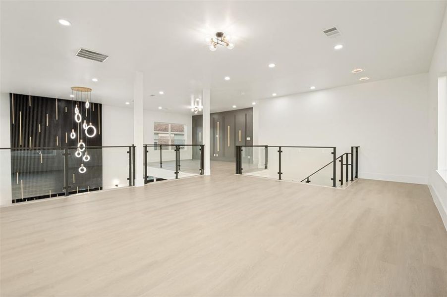 Spacious, unfurnished interior of a new home in , Frisco (Image 25).