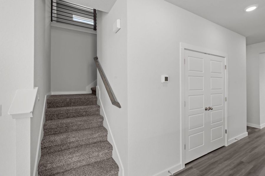 Spacious, unfurnished interior of a new home in The Meadows at Hunters Ranch, San Antonio (Image 24).