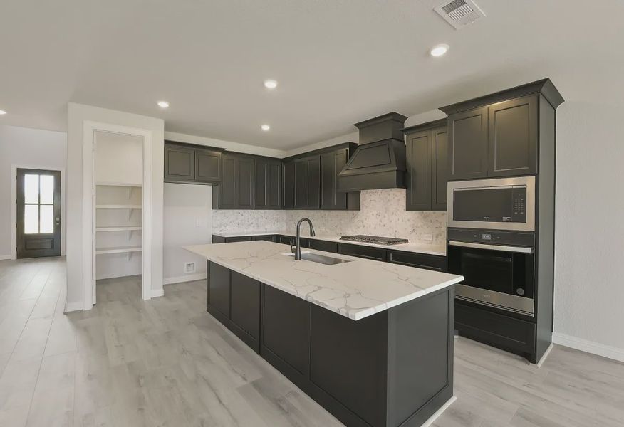 Plan 4059 kitchen - 4 of 19